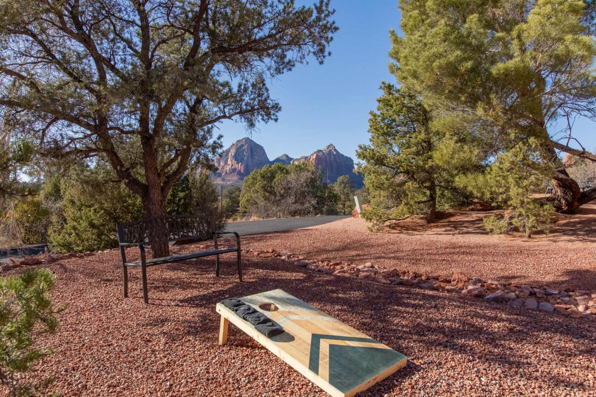 5 Bed 3 Bath Uptown Sedona-Game Room-Sauna-Cold Plunge-Jacuzzi-Gym Exterior photo