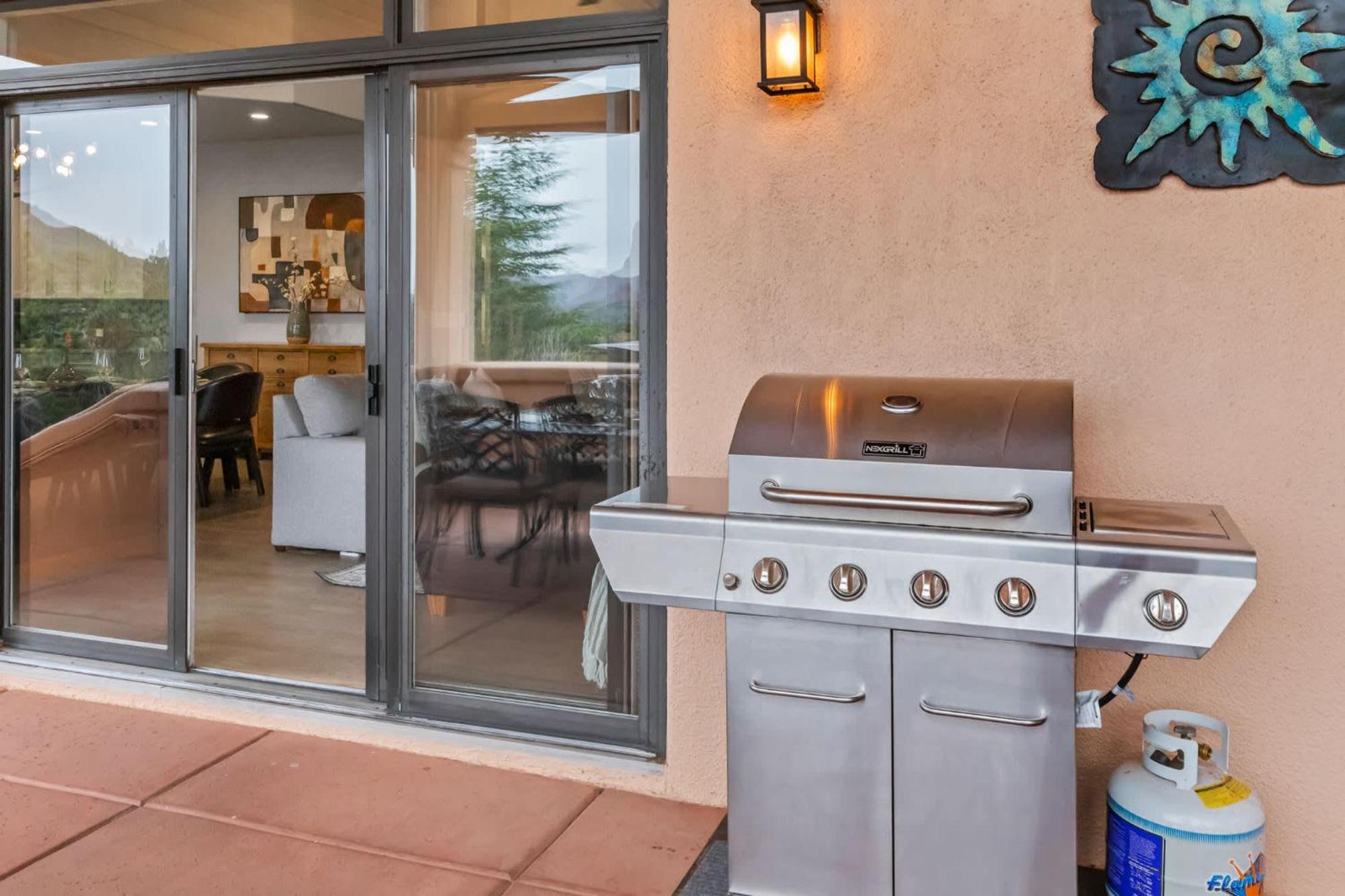 5 Bed 3 Bath Uptown Sedona-Game Room-Sauna-Cold Plunge-Jacuzzi-Gym Exterior photo